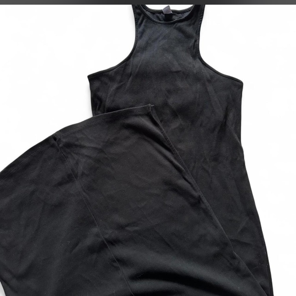 Old Navy Black Sleeveless Dress